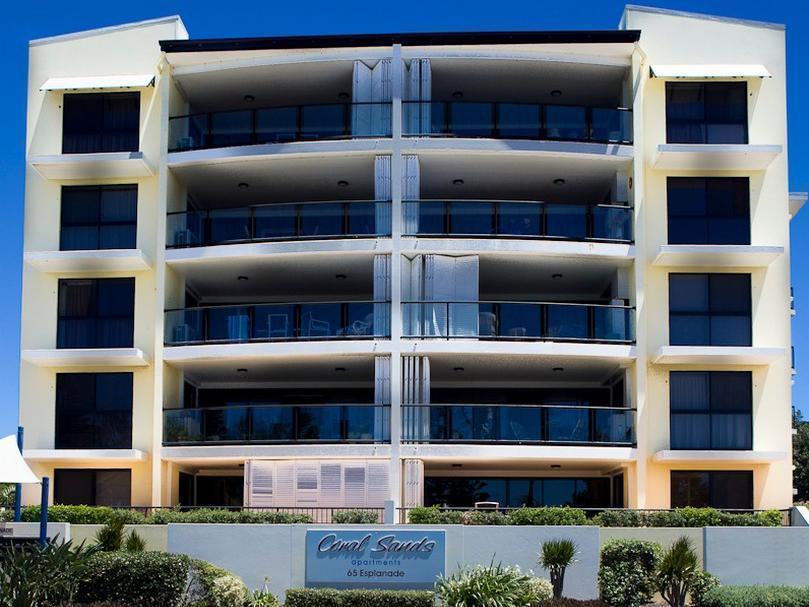 Апарт отель Coral Sands By Kacys Барбара Экстерьер фото
